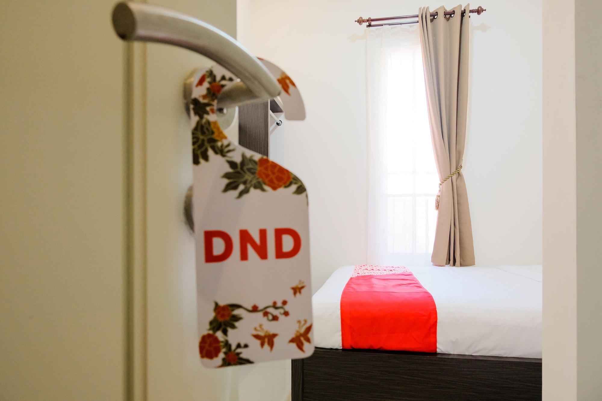 Hotel O Universitas Brawijaya Near Mall Dinoyo Маланг Екстериор снимка